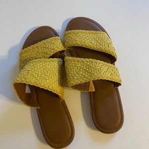 Universal Thread sandals